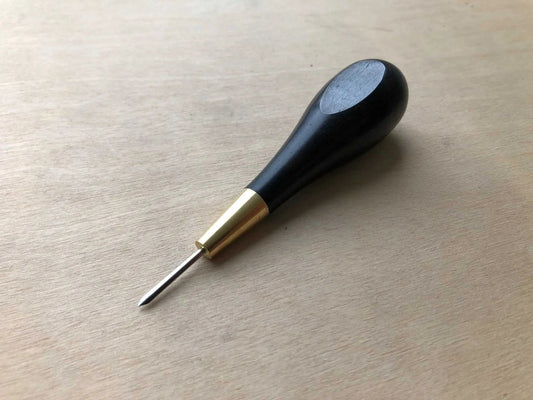 10 Leathercraft Projects Made Easier with a Leather Awl - British Leather Supplies