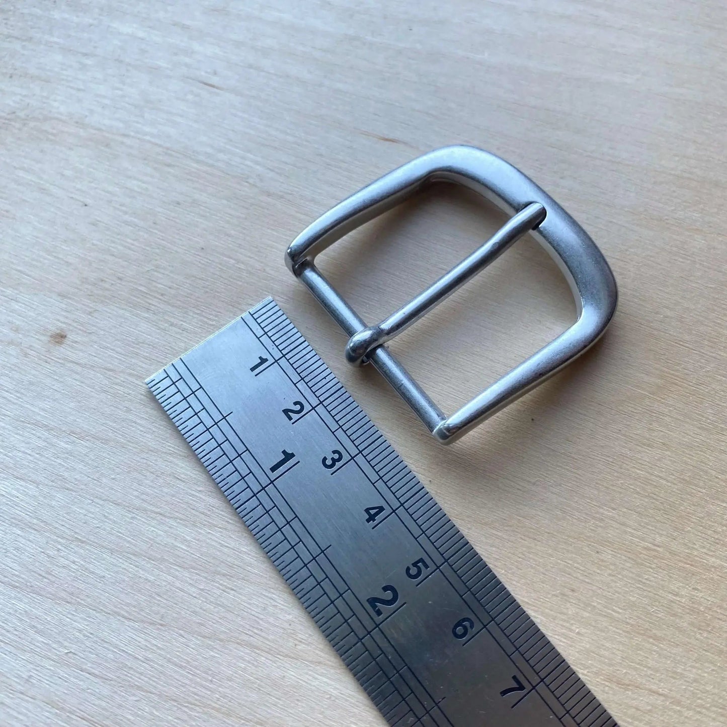 Silver/Chrome Colour Belt Buckle, Rounded Frame with Pin Style - British Leather Supplies