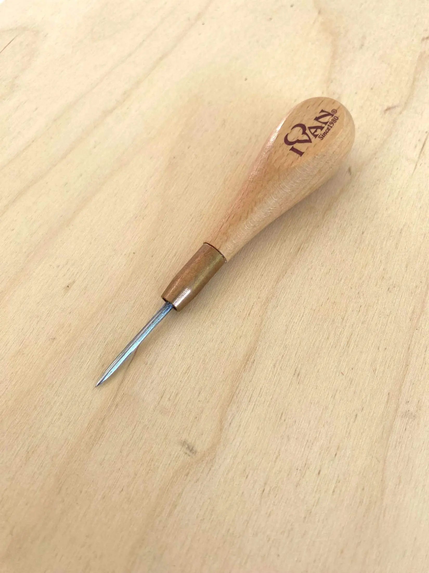 Diamond Leather Stitching Awl with Small Handle for Precise Leatherworking