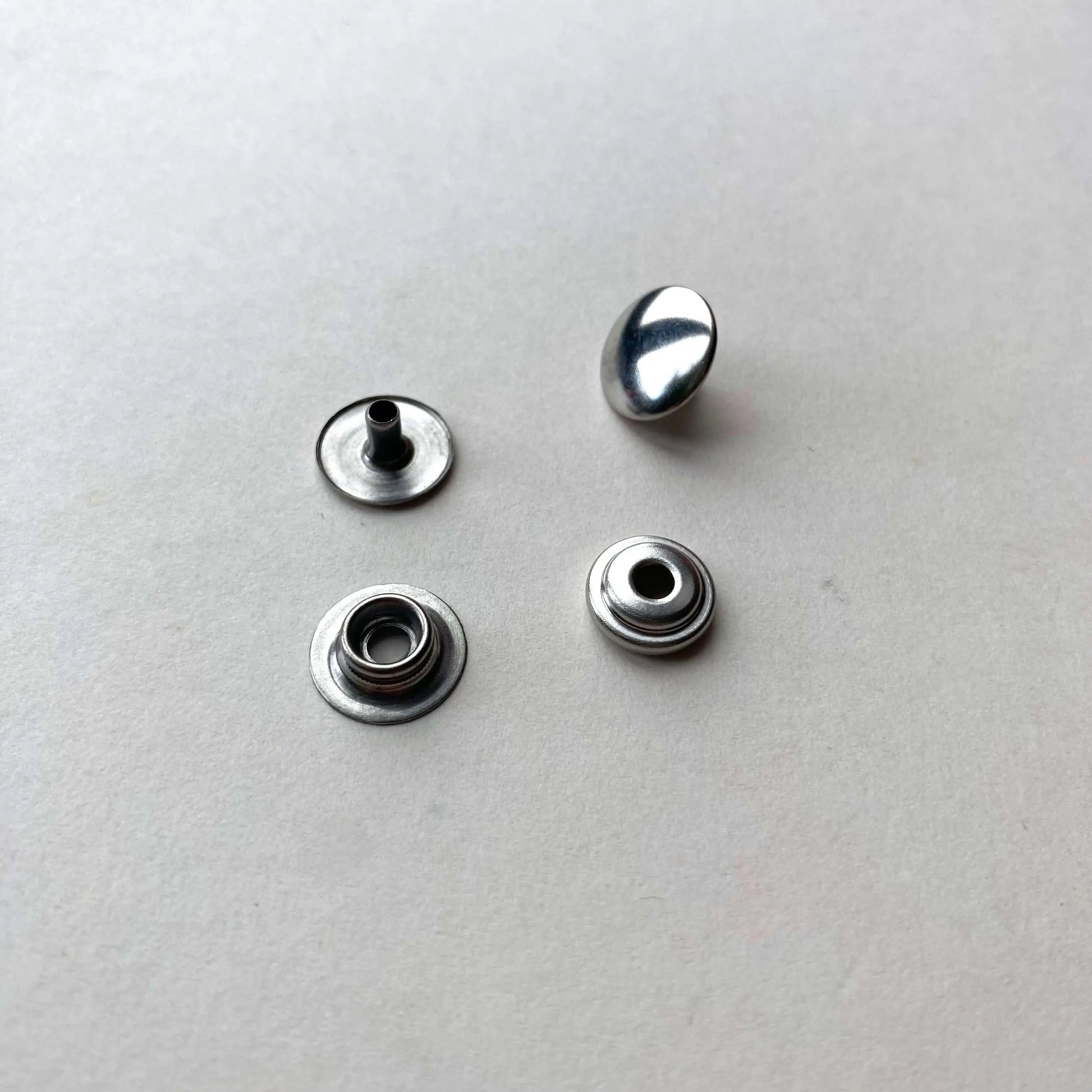 Large Silver Poppers - Silver Colour - 15mm Head Diameter British Leather Supplies