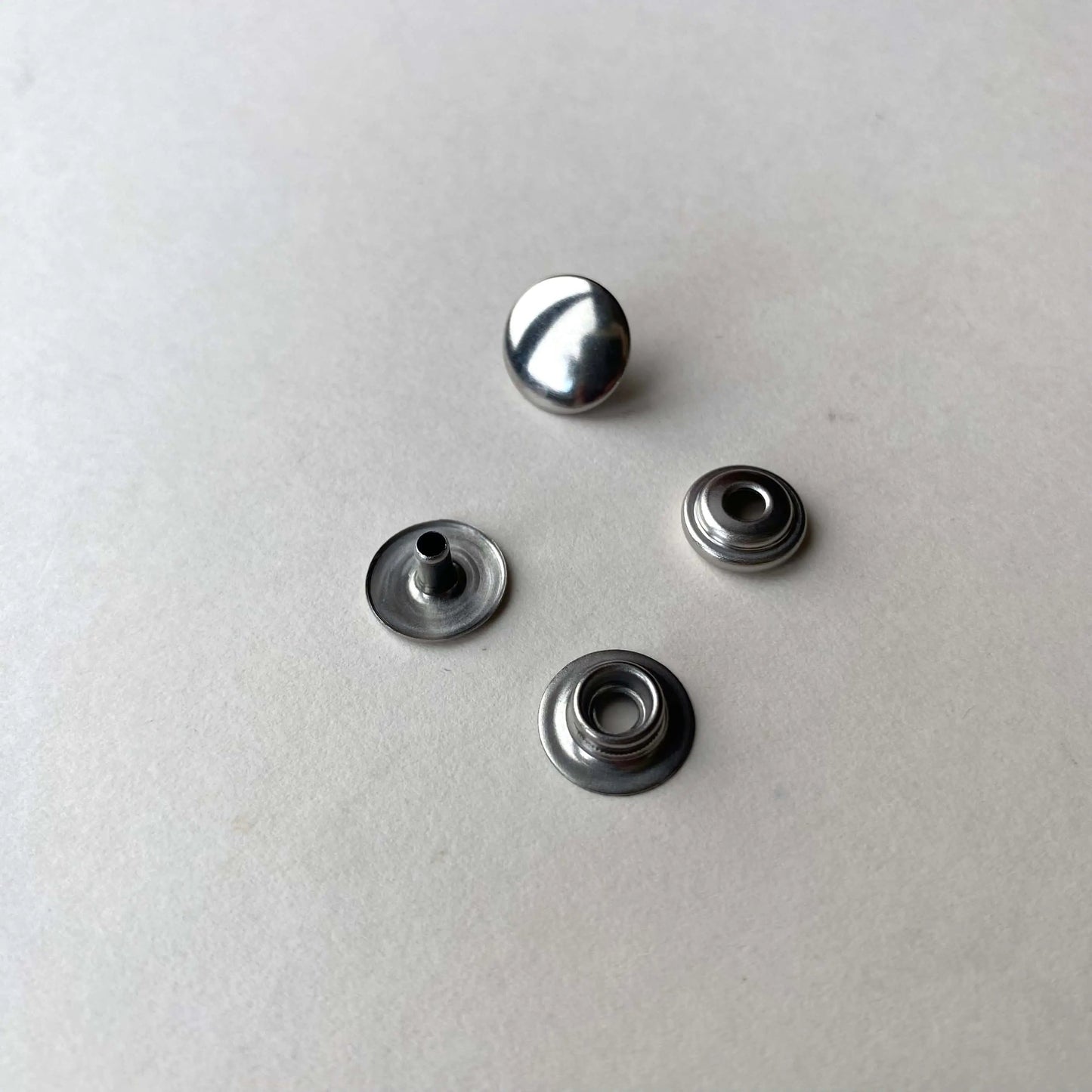 Large Silver Poppers - Silver Colour - 15mm Head Diameter British Leather Supplies