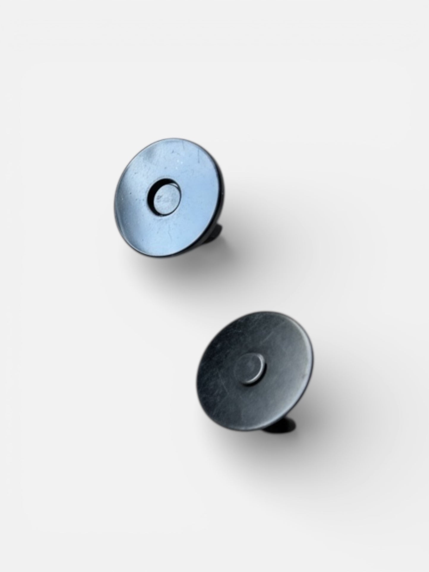 Slim Magnetic Leather Snap Fasteners in Gun Metal Grey