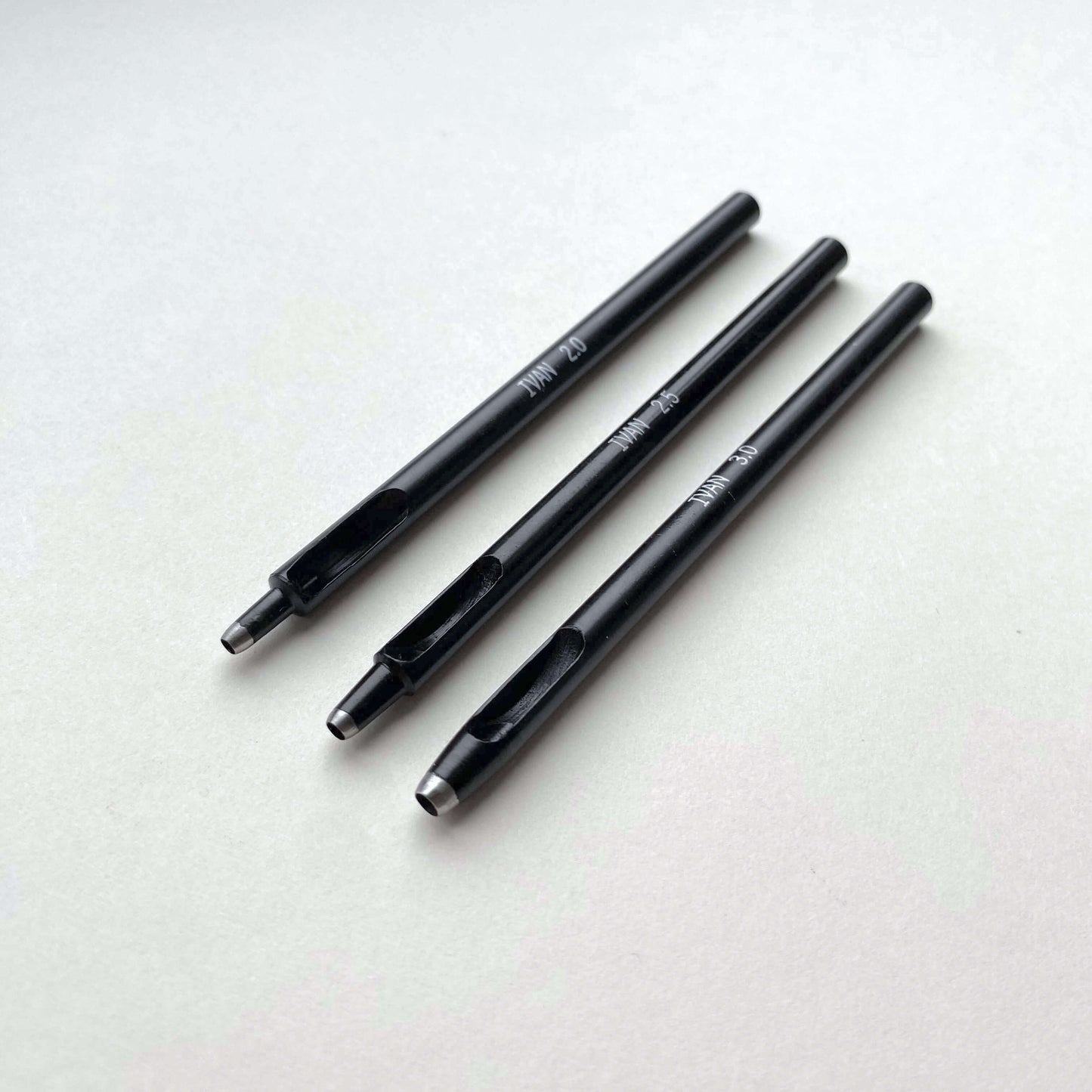 Round drive punch tool by Ivan | British Leather Supplies