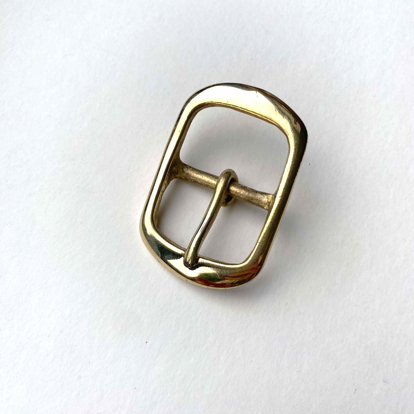 Brass Centre Bar Buckle Rounded Frame Style by British Leather Supplies 1 inch