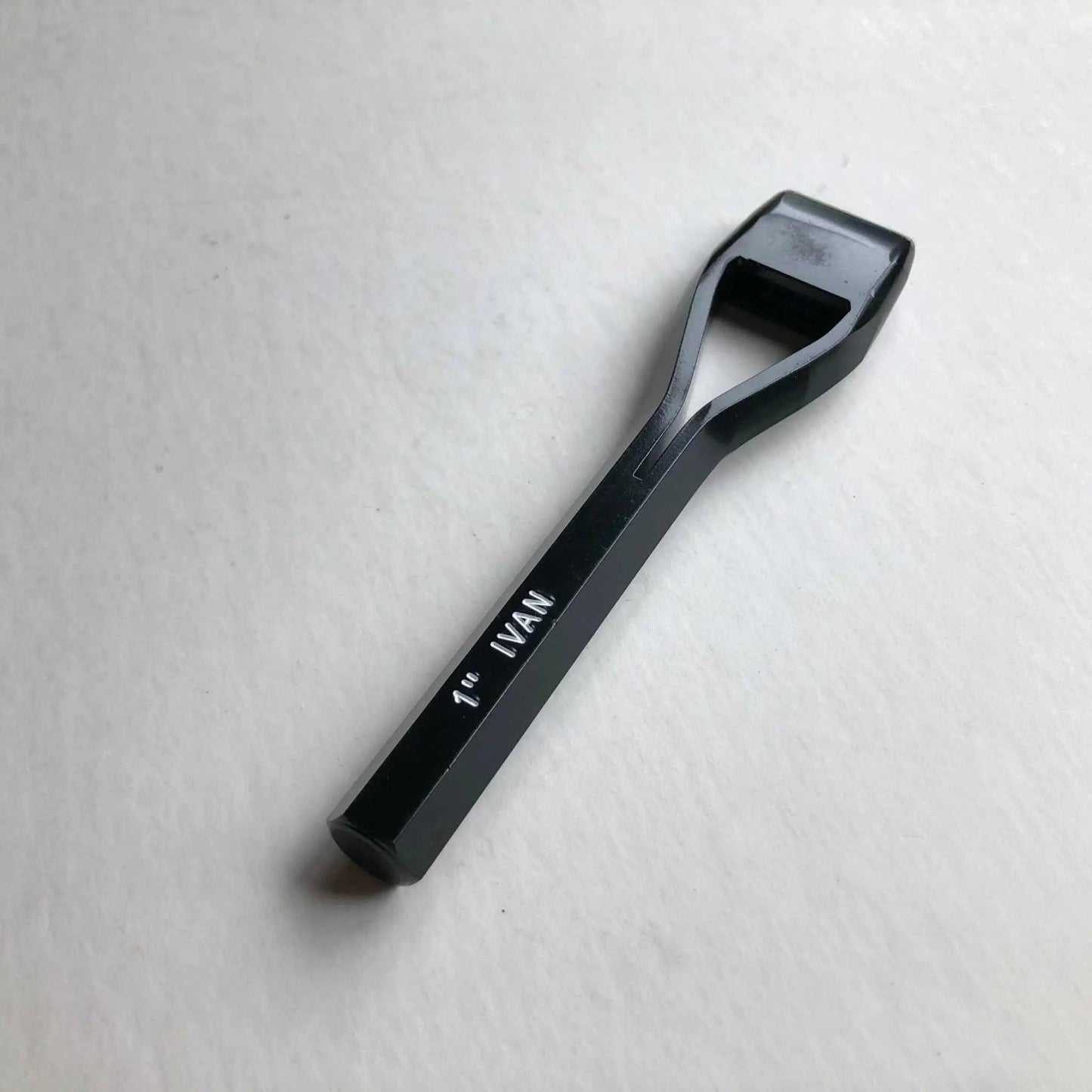 Heavy Duty Oblong Leather Slot Punch 1 inch 26mm for leatherwork and crafts.