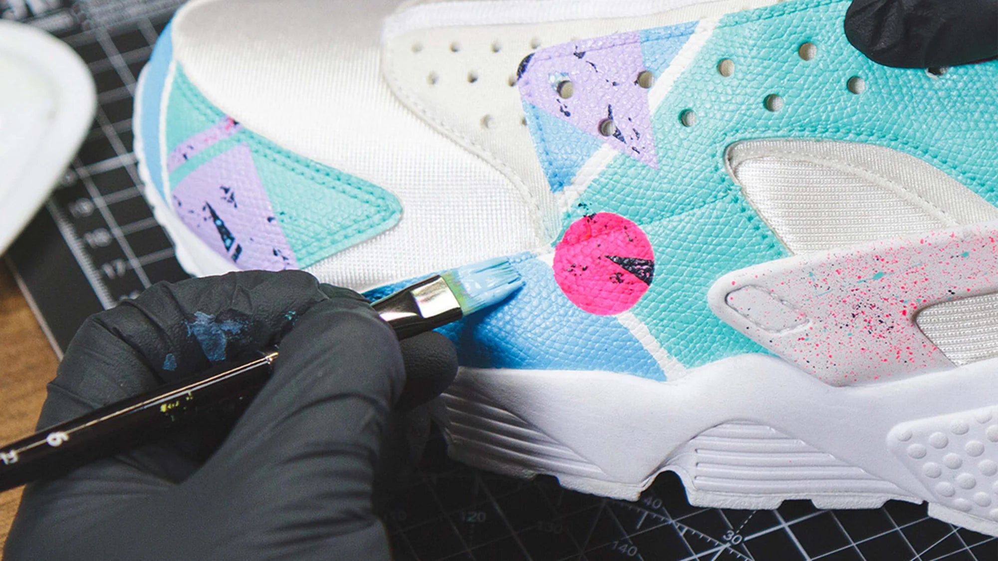 Angelus Pearlescent Acrylic Leather Paint - 18K Gold