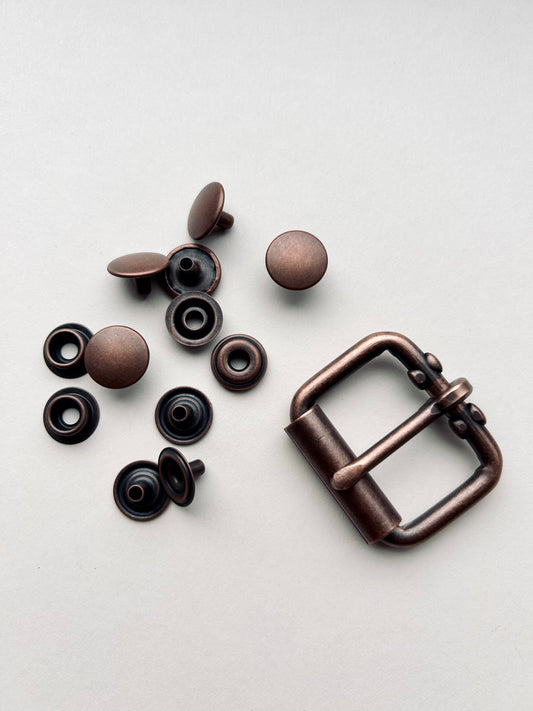 Poppers, Segma Snaps and Glove Snaps - A Complete Guide