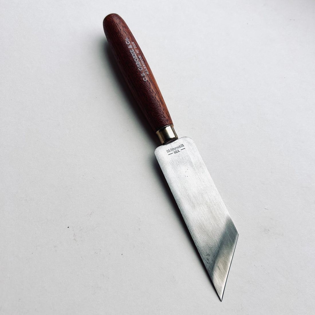 How to Sharpen a Leathercraft Knife: A Step-by-Step Guide for Razor-Sharp Results