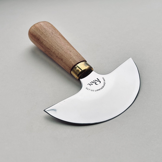 The Complete Guide to Leathercraft Knives