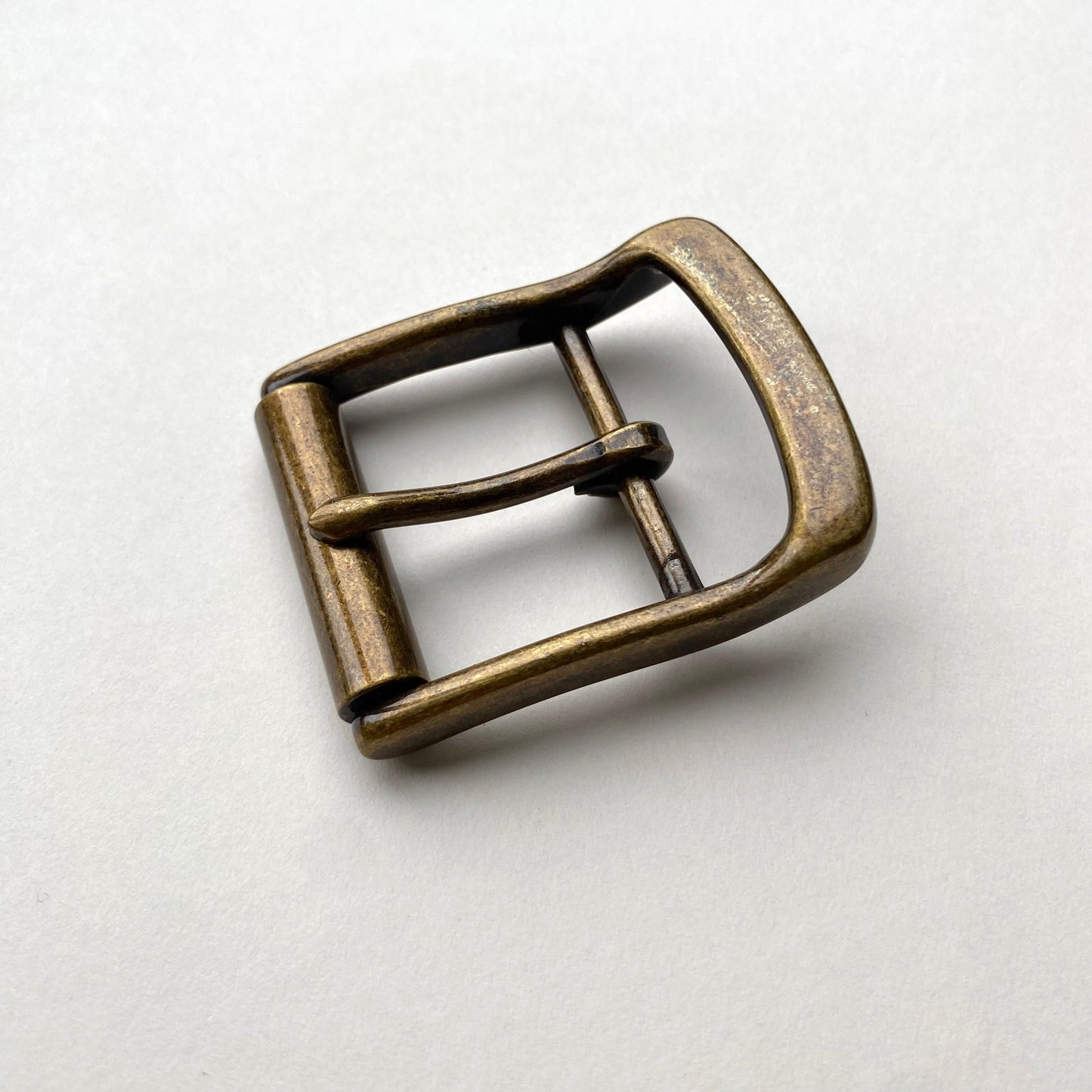 Antique Brass Roller Buckle 1.5 Inch - Centre Bar Style