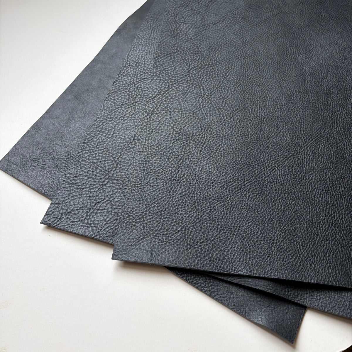 Badalassi Carlo Minerva Box in Black | Nero