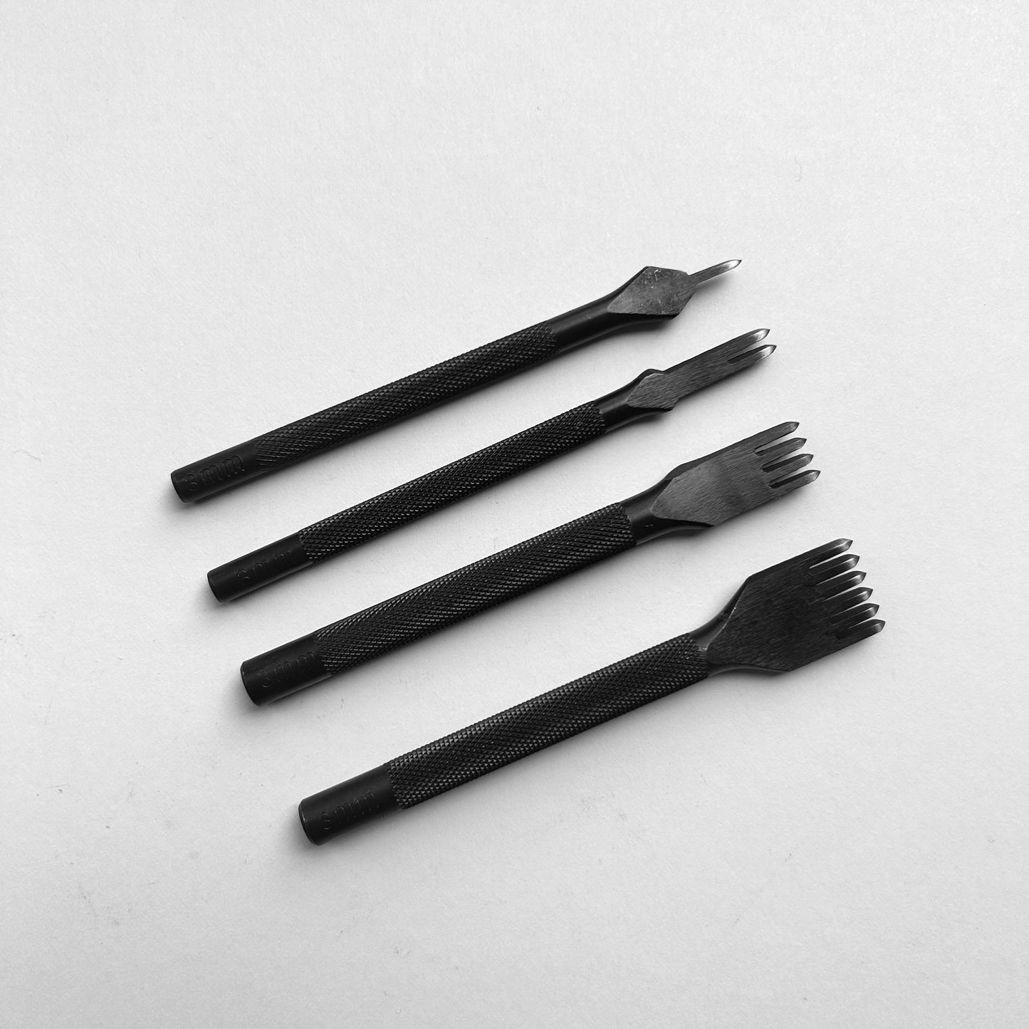 Economy Leather Stitching Punch Set, Diamond Style 3 mm