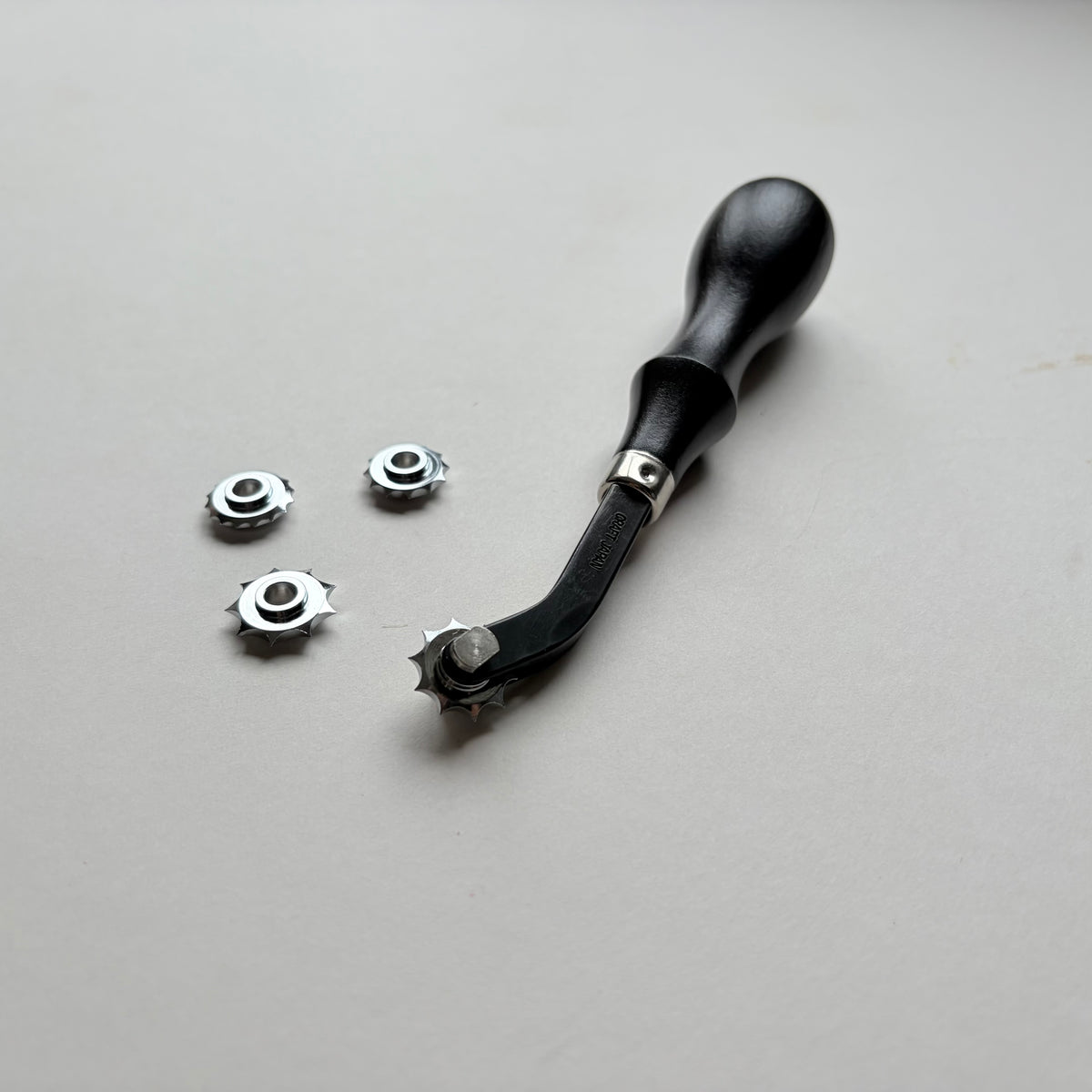 Overstitch Spacing Wheel for Leathercraft – Made in Japan