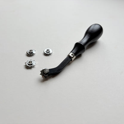 Overstitch Spacing Wheel for Leathercraft – Made in Japan
