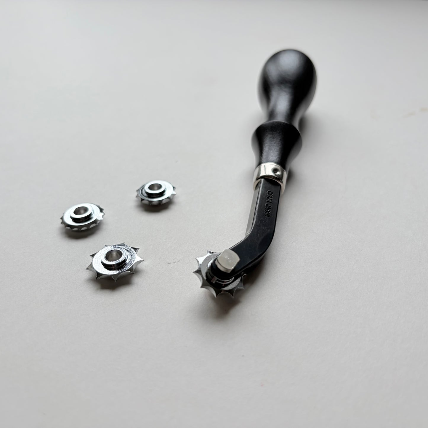 Overstitch Spacing Wheel for Leathercraft – Made in Japan