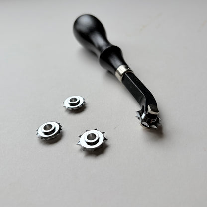 Overstitch Spacing Wheel for Leathercraft – Made in Japan