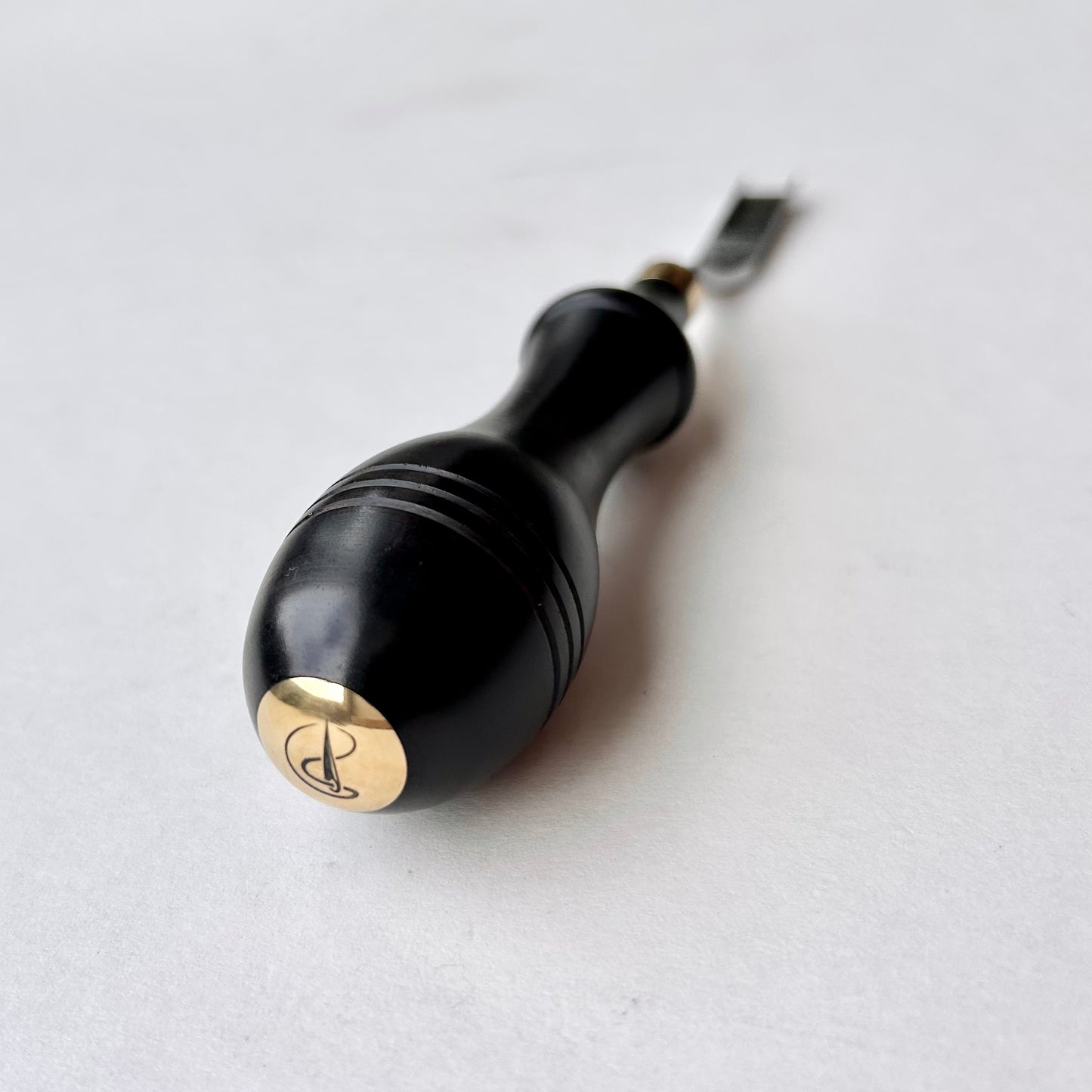 Kemovancraft French Wide Skiver – Ebony Handle | 6mm & 8mm