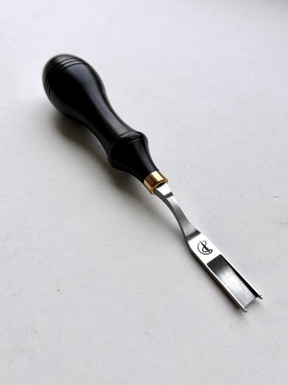 Kemovancraft French Wide Skiver – Ebony Handle | 6mm & 8mm