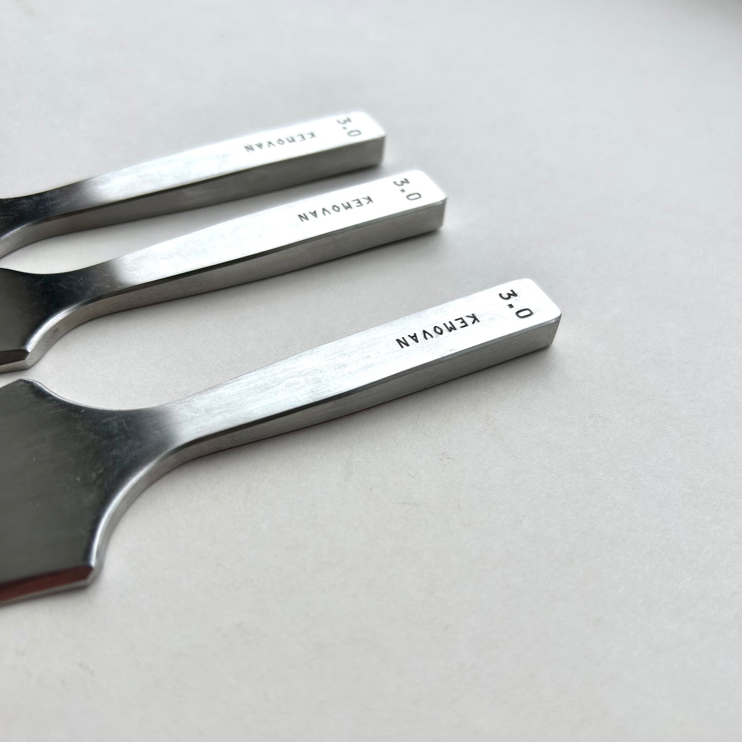 Kemovancraft French Leather Pricking Irons – 3.0mm & 3.85mm Sets | 2, 5 & 8 Prong