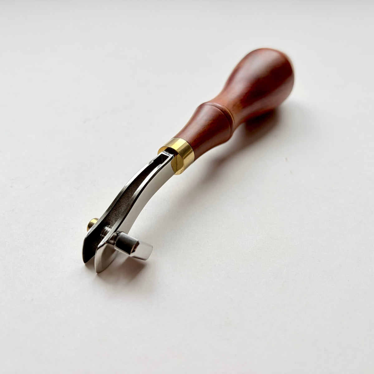 Kemovancraft leather edge creaser tool with solid wood handle