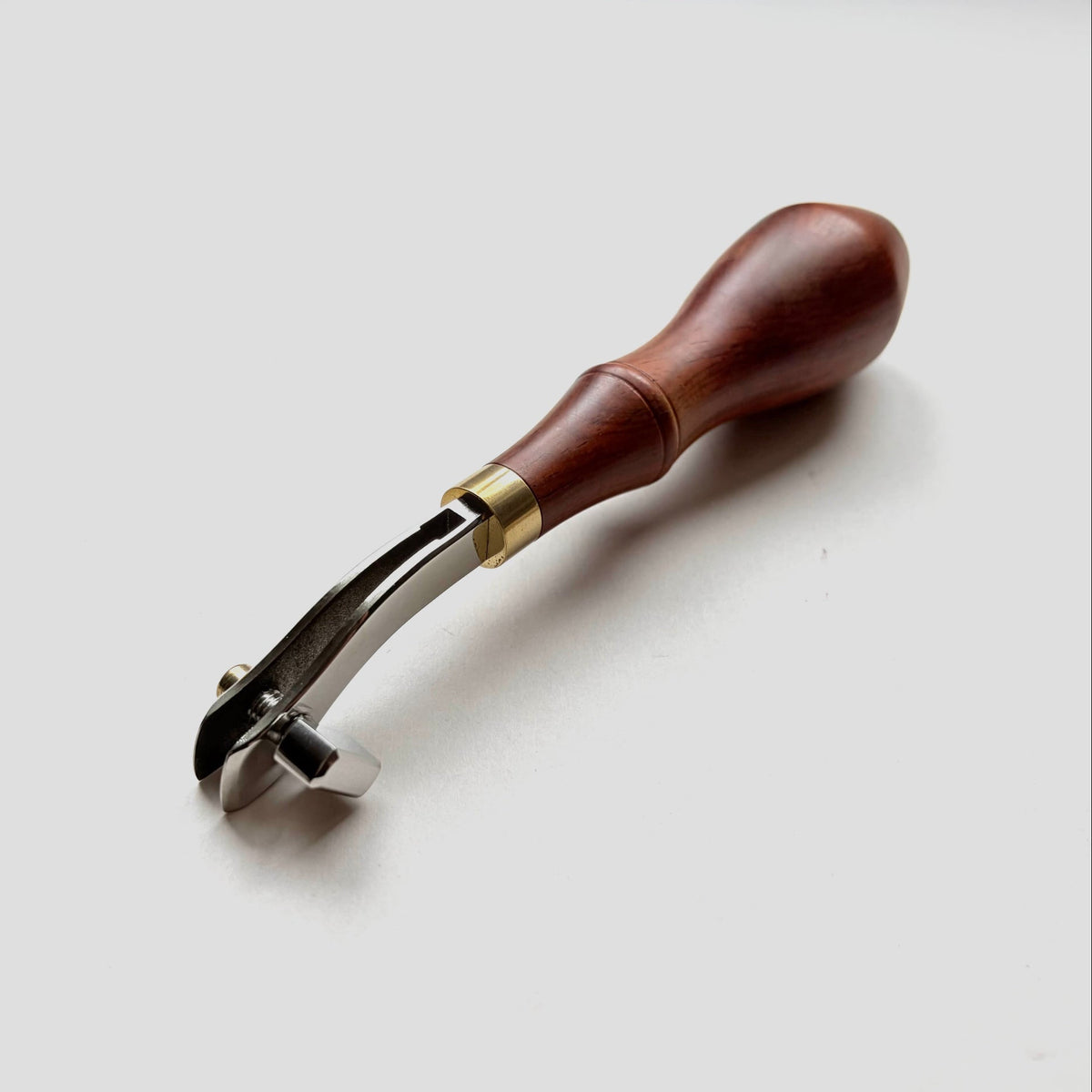 Kemovancraft leather edge creaser tool with solid wood handle
