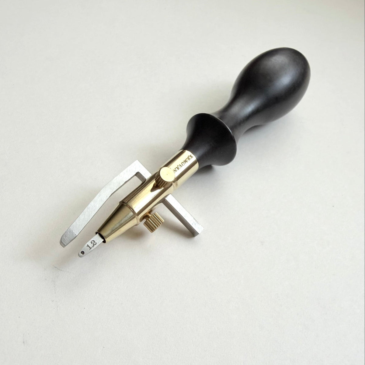 Kemovancraft Adjustable Leather Edge Stitching Groover Tool & Spare Blades