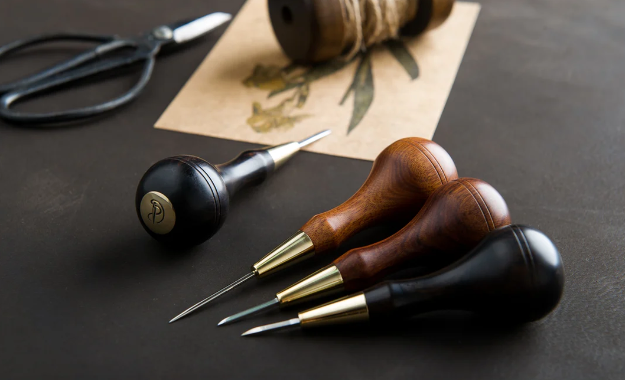 Kemovancraft Scratch Awl – Detachable Blade & Ebony Handle