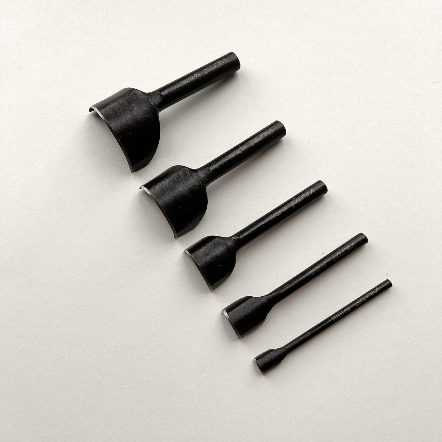 WUTA Round Belt End Punch Leather Tools 5 Piece Set